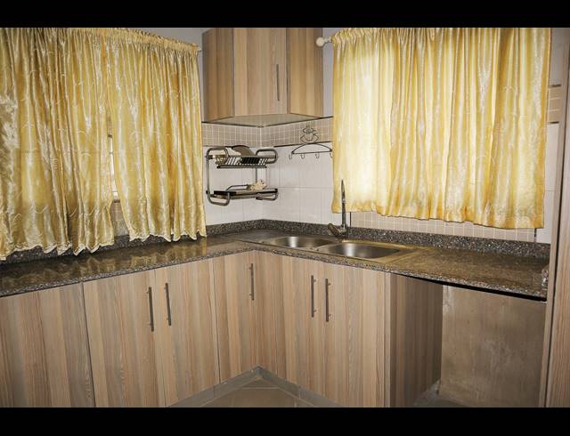 3 BEDROOM SIMPLEX FOR SALE IN MALVERN